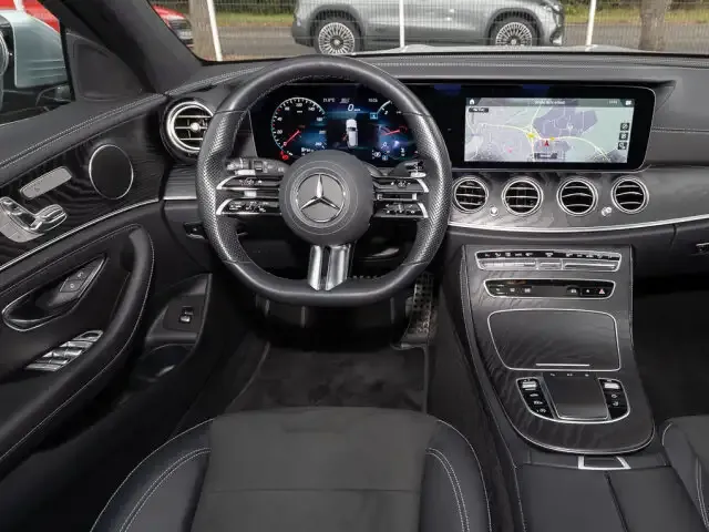 Mercedes-Benz E 400