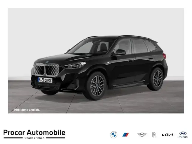 BMW iX1