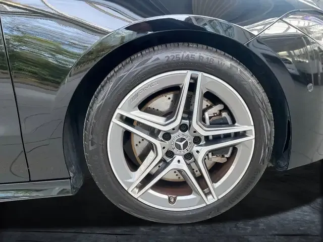 Mercedes-Benz CLA 250