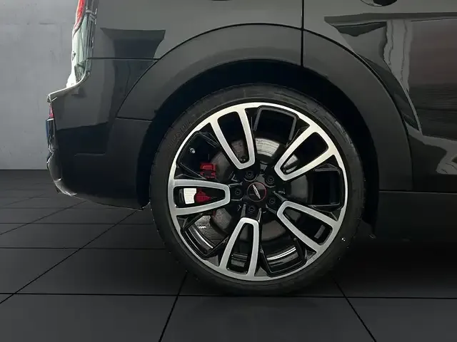 MINI John Cooper Works Clubman