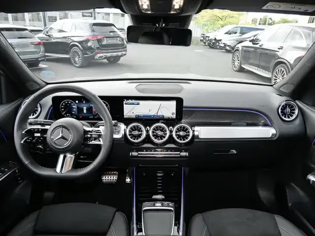 Mercedes-Benz GLB 200