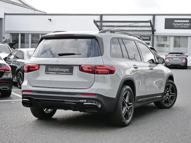Mercedes-Benz GLB 200