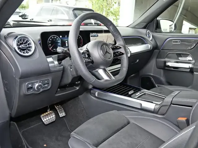 Mercedes-Benz GLB 200