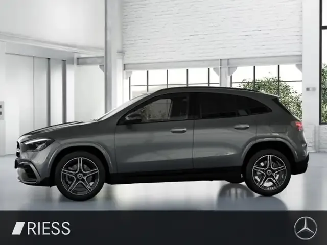 Mercedes-Benz GLA 220