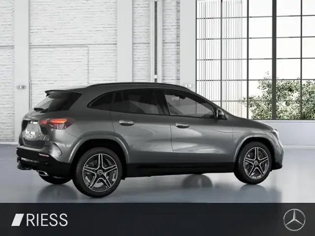 Mercedes-Benz GLA 220