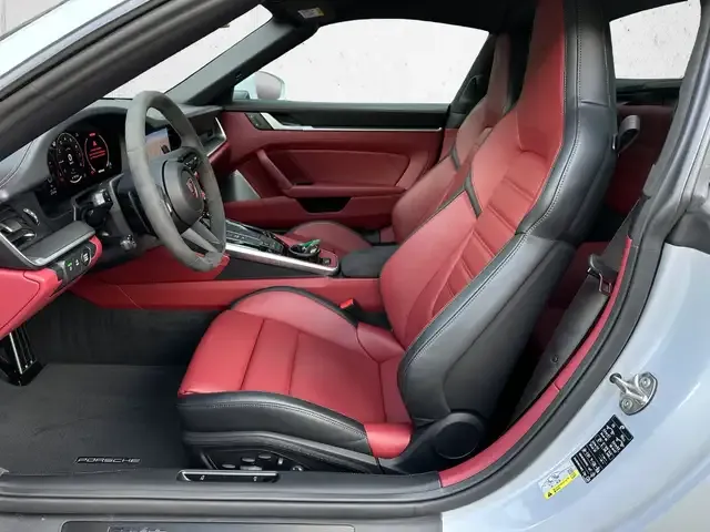 Porsche 992