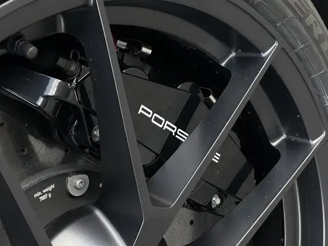 Porsche 992