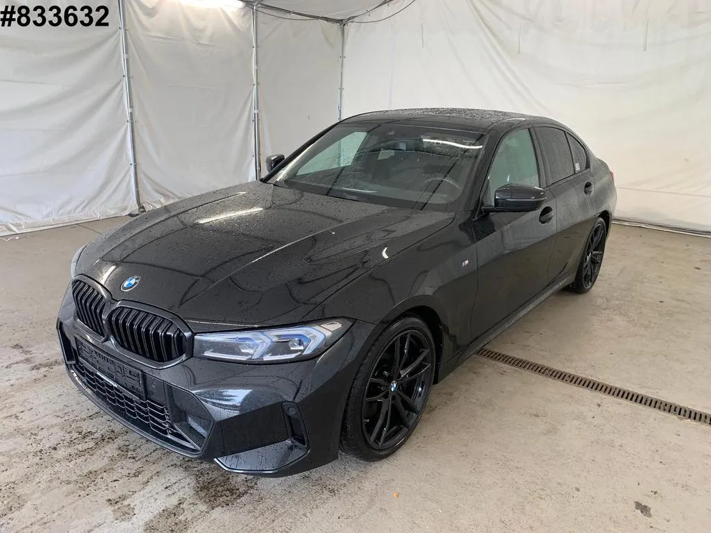 BMW 330