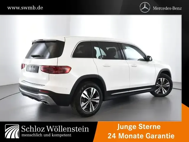 Mercedes-Benz GLB 220