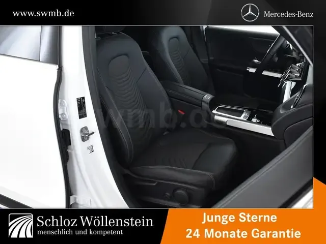 Mercedes-Benz GLB 220