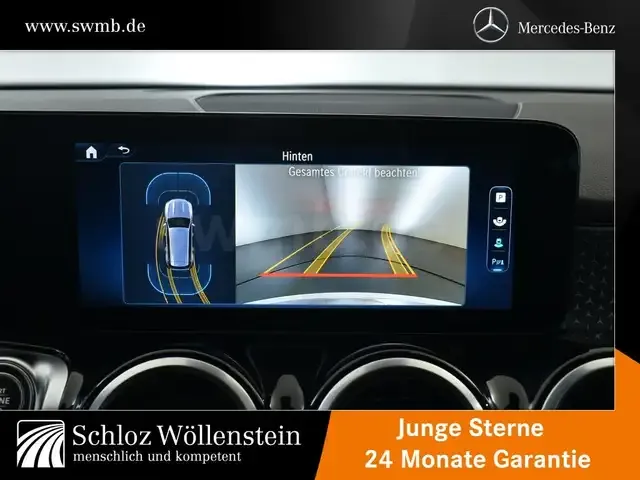 Mercedes-Benz GLB 220