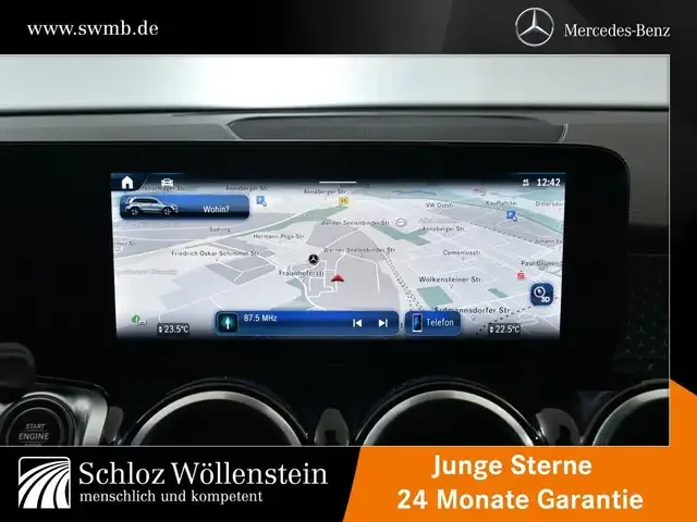 Mercedes-Benz GLB 220