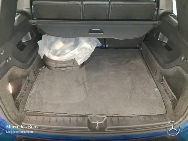 Mercedes-Benz EQB 300