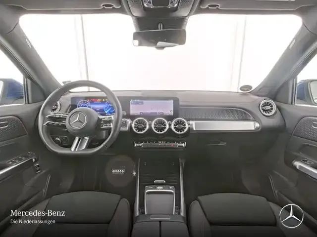 Mercedes-Benz EQB 300
