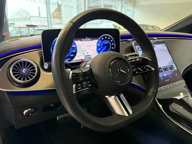 Mercedes-Benz EQE 350