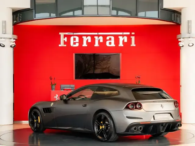 Ferrari GTC4 Lusso