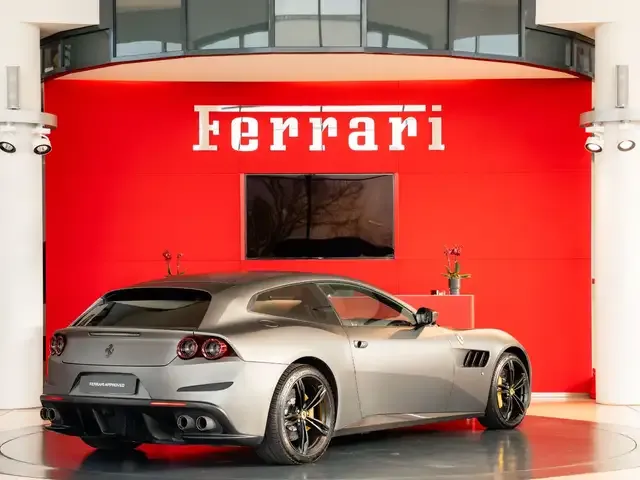 Ferrari GTC4 Lusso