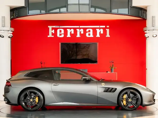 Ferrari GTC4 Lusso