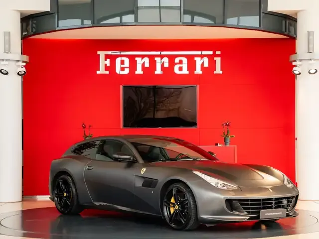 Ferrari GTC4 Lusso
