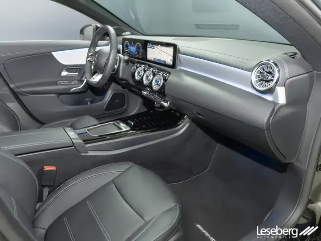 Mercedes-Benz CLA 35 AMG