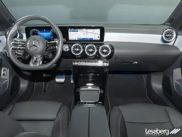 Mercedes-Benz CLA 35 AMG