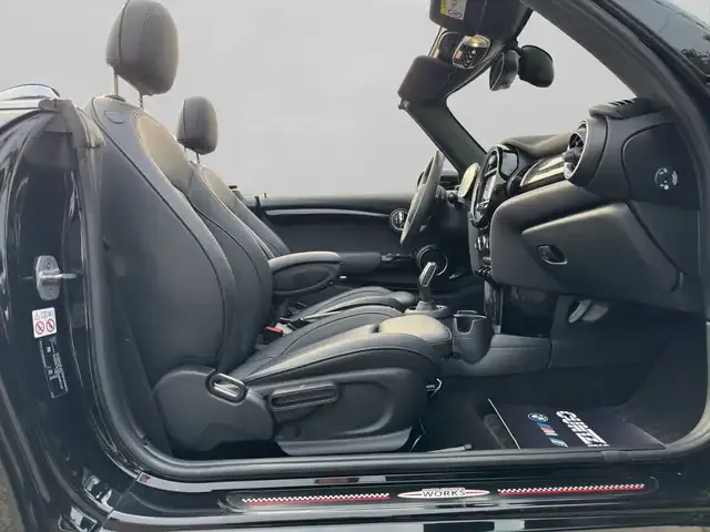 MINI John Cooper Works Cabrio