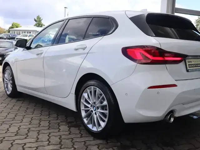 BMW 118