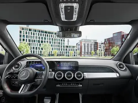 Mercedes-Benz EQB 350