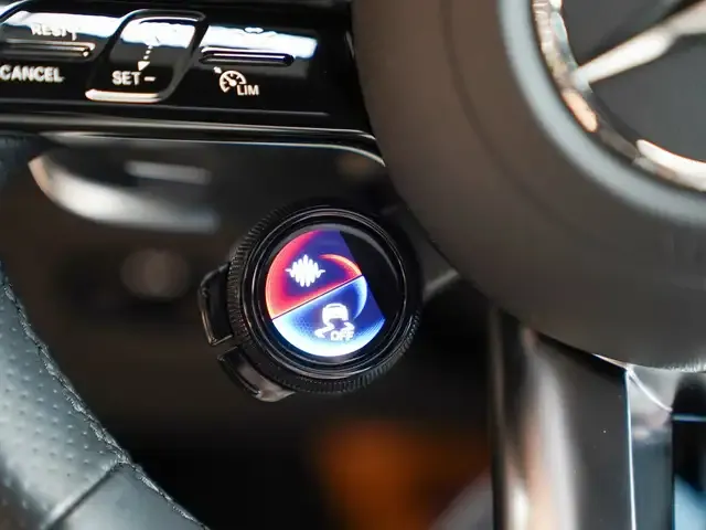 Mercedes-Benz EQE 43