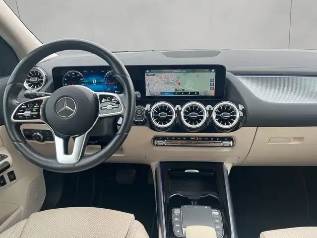 Mercedes-Benz GLA 250