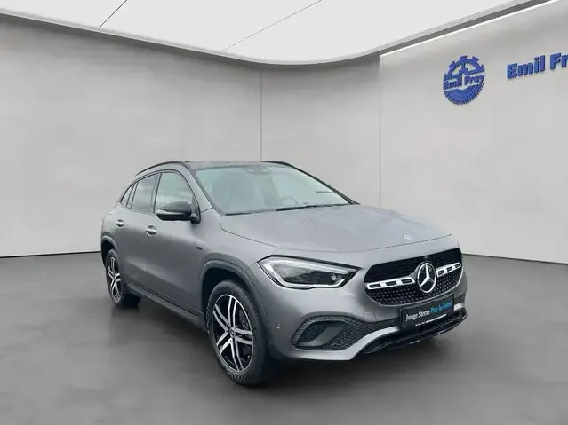Mercedes-Benz GLA 250