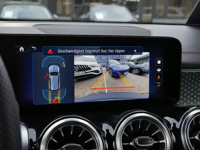 Mercedes-Benz EQB 300