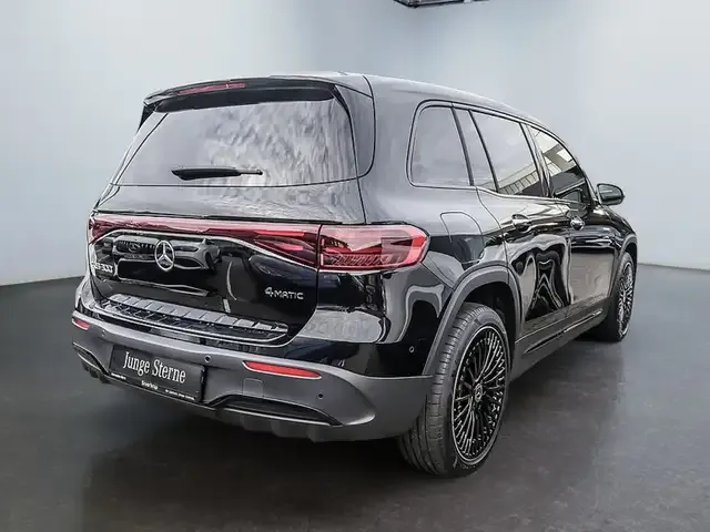 Mercedes-Benz EQB 300