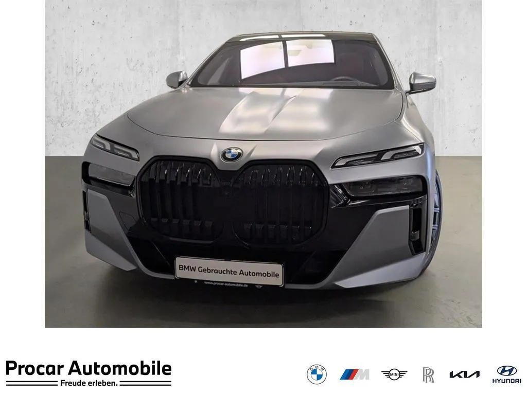 BMW 740
