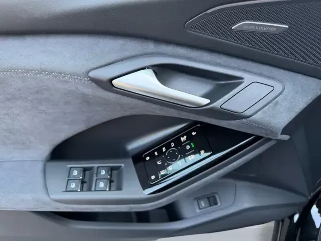 Audi SQ6