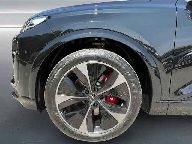 Audi SQ6