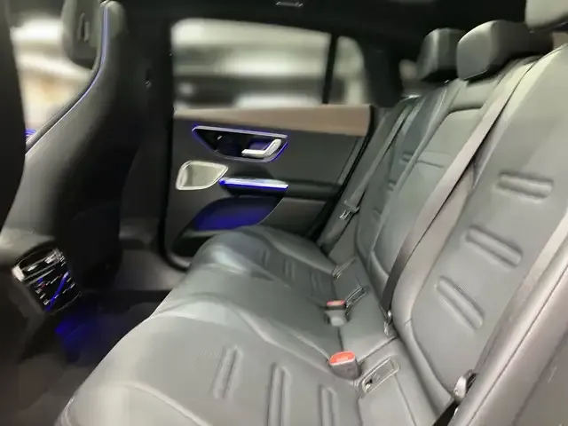 Mercedes-Benz EQE 43