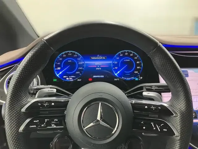 Mercedes-Benz EQE 43
