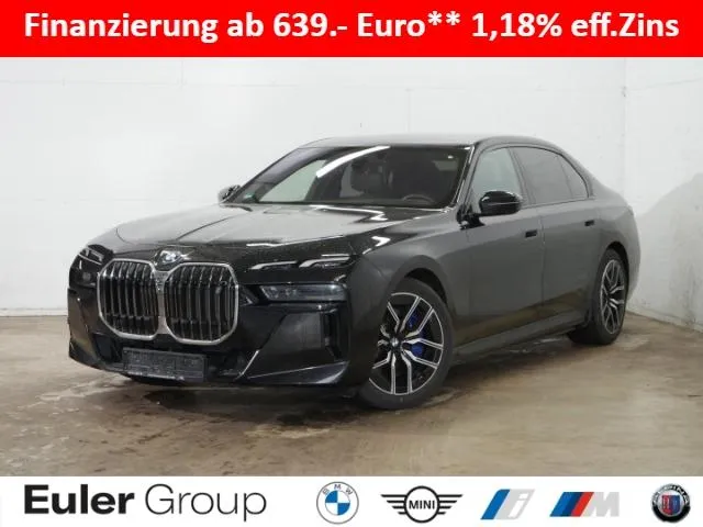 BMW i7