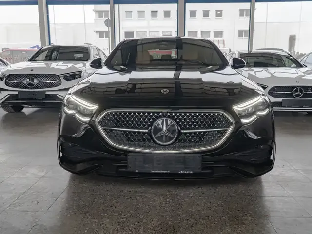 Mercedes-Benz E 200