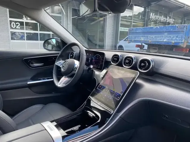 Mercedes-Benz C 220