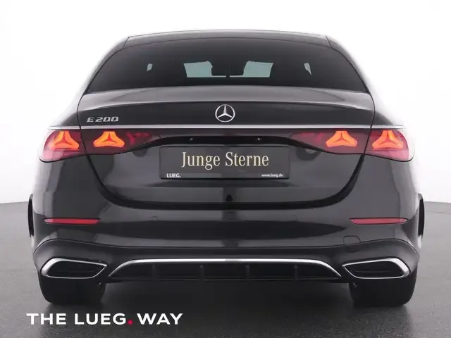 Mercedes-Benz E 200