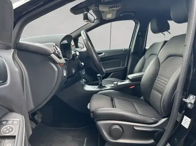 Mercedes-Benz B 200