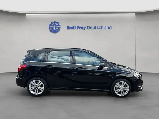 Mercedes-Benz B 200