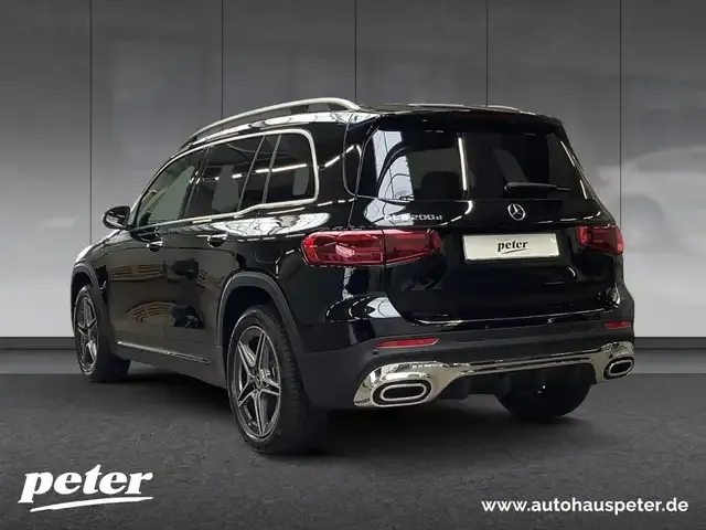Mercedes-Benz GLB 200