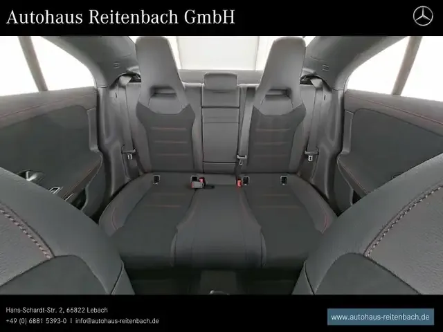 Mercedes-Benz CLA 200