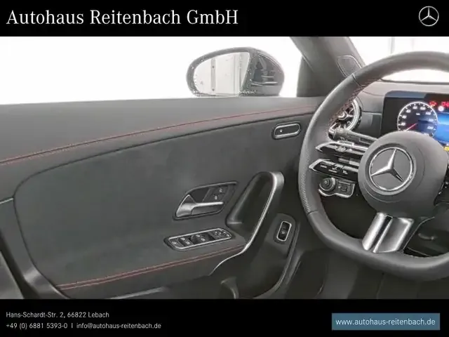 Mercedes-Benz CLA 200