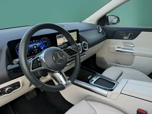 Mercedes-Benz EQA 300
