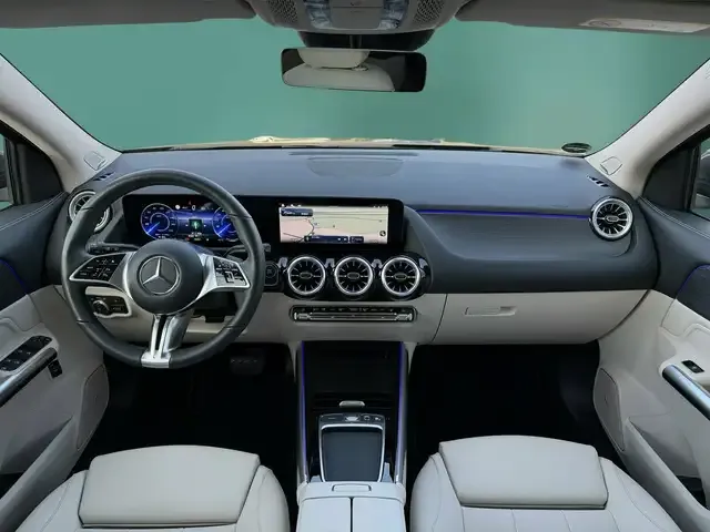 Mercedes-Benz EQA 300