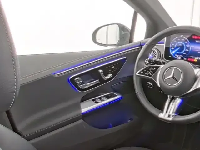 Mercedes-Benz EQE 300